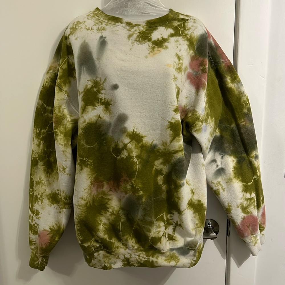 URBAN OUTFITTERS OVERSIZED TIE DYE CREWNECK